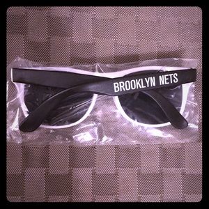 Brooklyn Nets Sunglasses 🕶 🏀 NWOT